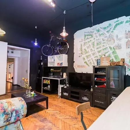 Bachelor Pad Pax 24 Gentlemen's Power Package Hotel Krakow