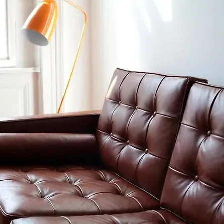Отель Bachelor Pad Pax 24 Gentlemen's Power Package